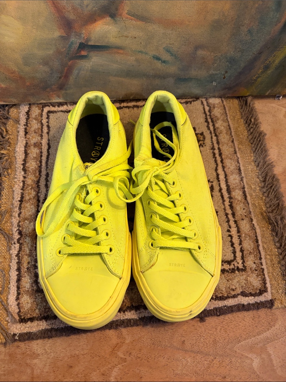 Men’s Neon Yellow Canvas Low-Top Sneakers
